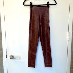 NWT Commando Faux Croc 7/8 Leggings